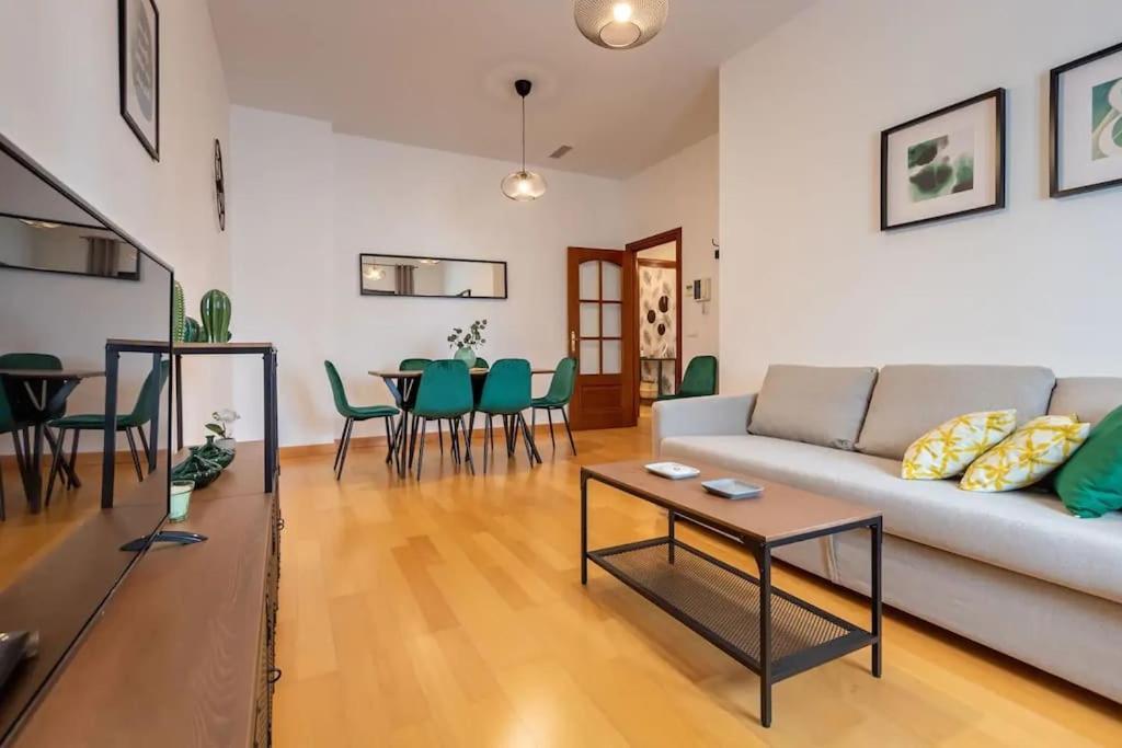 Jdcbl - Peaceful Wonderful Apartment In City Center Sevilla Bagian luar foto