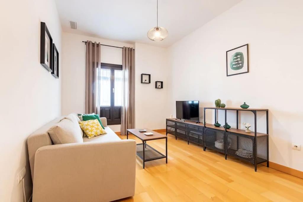 Jdcbl - Peaceful Wonderful Apartment In City Center Sevilla Bagian luar foto